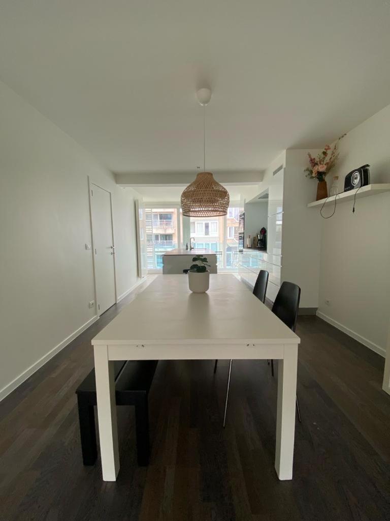 Recent En Lichtrijk Duplex-Appartement Te Вендуйне Экстерьер фото