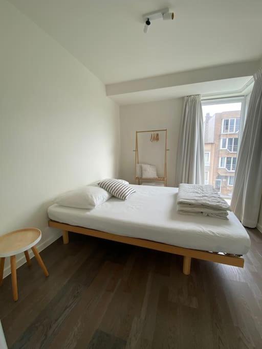 Recent En Lichtrijk Duplex-Appartement Te Вендуйне Экстерьер фото