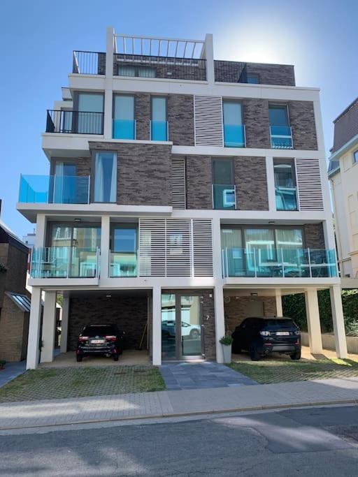 Recent En Lichtrijk Duplex-Appartement Te Вендуйне Экстерьер фото